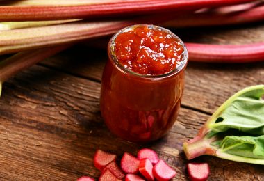 confiture de rhubarbe